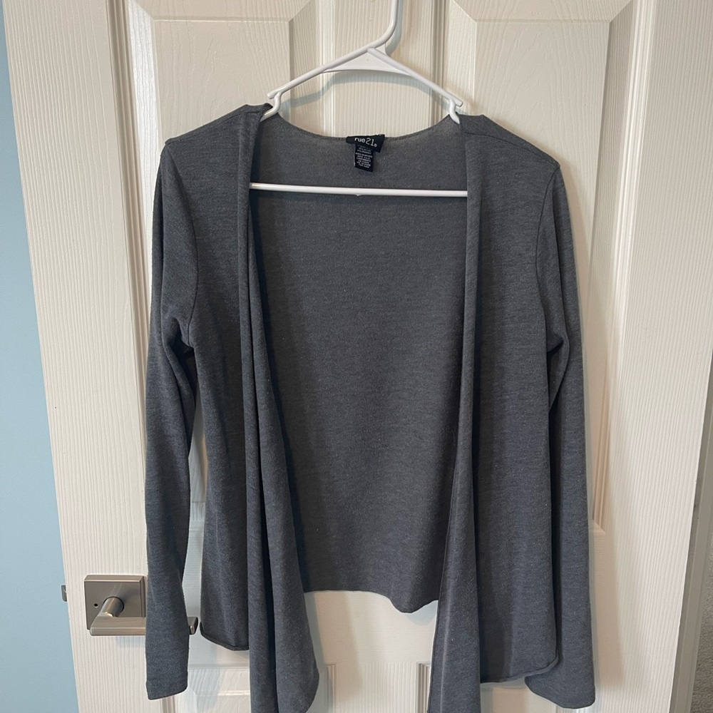 Rue21 Gray Open-Front Cardigan